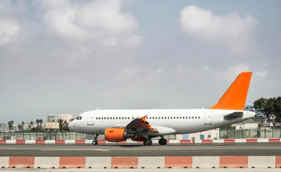 EasyJet Flight U2238 Emergency Landing Newcastle